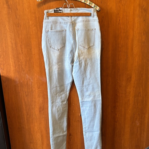 Fashion Nova High Rise Light Blue Jeans - Picture 2 of 4